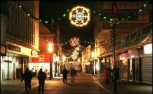 Les corps de cinq prostituées, désormais toutes identifiées, ont été découverts entre le 2 et le 12 décembre près d'Ipswich, ville de 140.000 habitants, à 140 kilomètres à l'est de Londres