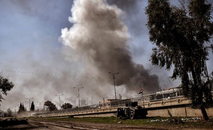 Les forces armées sont en lutte contre Daesh près de Mossoul, en Irak