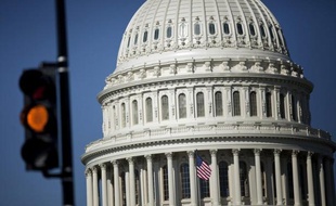 Les Etats-Unis vont encourager les dirigeants de la zone euro à "changer de cap" sur l'austérité et à "recalibrer" le rythme de la réduction des déficits lors du sommet des ministres des Finances du G7 vendredi et samedi à Londres, a indiqué mercredi un haut responsable du Trésor.
