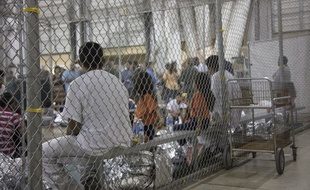 Photo prise dans un centre de rétention pour migrants clandestins, le 23 mai 2018, au Texas.