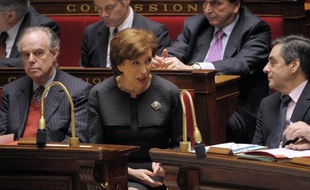 L'ancienne ministre de la Santé Roselyne Bachelot a qualifié vendredi de "slogan absurde" la critique de François Hollande sur le service public hospitalier, qu'il considère comme "maltraité", et défendu le bilan de la loi de 2009 réformant l'hôpital.