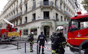 Un incendie a endommagé jeudi la boutique des Champs-Elysées du pâtissier Ladurée sans faire de victime, a-t-on appris de sources concordantes, l'enseigne précisant que ce sinistre était accidentel.