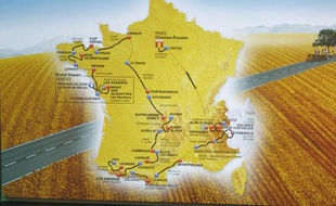 Le parcours du Tour de France, dévoilé le 19 octobre 2010 à Paris.