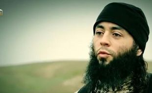 Capture d'écran, réalisée le 10 mars 2015, d'une vidéo diffusée par le groupe Etat islamique montrant le jihadiste français Sabri Essid