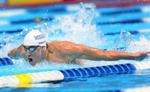 Michael Phelps disputera le 200 m papillon aux jeux Olympiques pour la quatrième fois consécutive après avoir logiquement obtenu sa qualification sur la distance, jeudi à Omaha (Nebraska) lors de la 4e journée des sélections américaines.