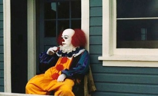 Coulisses du tournage de Ça en 1990, avec Tim Curry dans le rôle de Pennywise