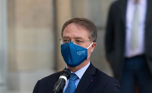 François Asselin, président de la CPME, à Paris dans la cour de Matignon le 26 octobre 2020.