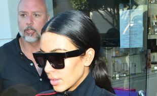Kim Kardashian sortant d'un spa à Beverly Hills