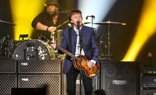 Paul McCartney sur scène au Save Mart Center de Fresno (Californie), le 13 avril 2016.