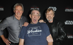 Peter Mayhew, l'interprète du personnage Chewbacca dans "Star Wars" aux côtés d'Harrison Ford et de Mark Hamill, le 13 avril 2017.