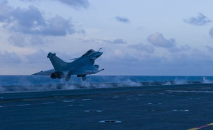 Depuis sa création, l'avion de combat Rafale n'a été vendu qu'à l'armée française.