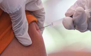 Pfizer a annoncé avoir procédé aux premières injections pour évaluer sur des humains un vaccin contre la grippe utilisant la technologie de l'ARN messager