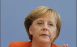 La chancelière Angela Merkel a annoncé vendredi, à l'issue d'un sommet à huis clos de sa "grande coalition" à Meseberg près de Berlin, la relance des réformes --en matière énergétique, climatique et sociale-- pour la deuxième partie de la législature qui s'achève en 2009.