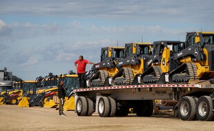 Plus de 10.000 employés et employées de John Deere sont en grève depuis jeudi.