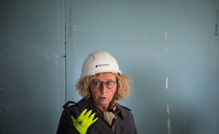 La ministre du Travail, Muriel Pénicaud, le 12 mai 2020 en visite sur un chantier.