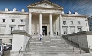 Le tribunal de Pau a jugé une femme de 63 ans pour exercice illégal du métier d'infirmière.