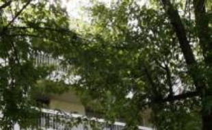 A picture taken 18 August 2006 in near Paris, shows the place of residence of Segolene Royal, one of the French socialist party candidate in next year's presidential elections, which was "totally rummaged" during her holidays according to her. AFP PHOTO FRED DUFOUR