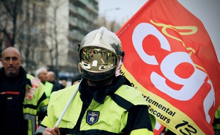 De nombreuses manifestations ont vu des pompiers défiler ces derniers jours.