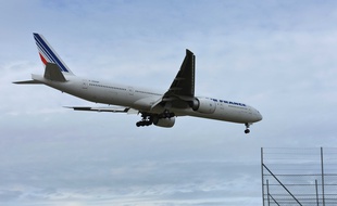 Après la démission du patron d'Air France, le titre de la compagnie chutait le 7 mai 2018.