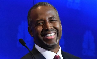 Ben Carson lors d'un débat TV entre les candidats à la primaire républicaine le 28 octobre 2015 à Boulder au Colorado