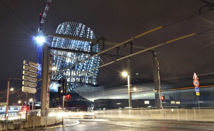 Mise en lumière du chantier de la Cité du vin à Bordeaux
