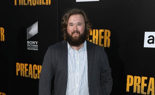 Haley Joel Osment n'aime pas louper son avion.