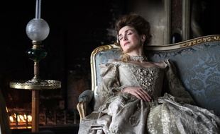 Julie Gayet dans l'épisode 5 de Dix pour Cent