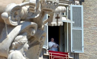 Le pape François a une nouvelle fois adressé un salut chaleureux aux musulmans dimanche lors de l'Angelus, Place Saint-Pierre, pour la fin du ramadan, en appelant en parallèle les chrétiens à donner la priorité à l'amour.