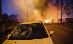 Une manifestation pacifique en soutien à Théo à Bobigny a dégénéré, le 11/02/2017.