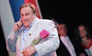 Outre l'amende et la suspension de permis, Gérard Depardieu risquait une peine théorique pouvant aller jusqu'à deux ans de prison pour avoir été contrôlé avec une alcoolémie d'1,8 g par litre de sang (le taux autorisé est de 0,5g) après un accident de scooter sans gravité en novembre 2012, dans le 17e arrondissement de Paris.