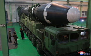 La Corée du Nord a testé un nouveau missile balistique intercontinental, le Hwasong-15, le 28 novembre 2017.