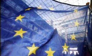 Avec une amende frisant le milliard d'euros, la Commission européenne a battu mercredi tous les records, en condamnant un cartel dans les ascenseurs dont les effets sur les prix devraient se faire sentir durant plusieurs dizaines d'années.