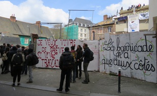 La salle de la Cité, lors de la première occupation par des opposants à la loi Travail.