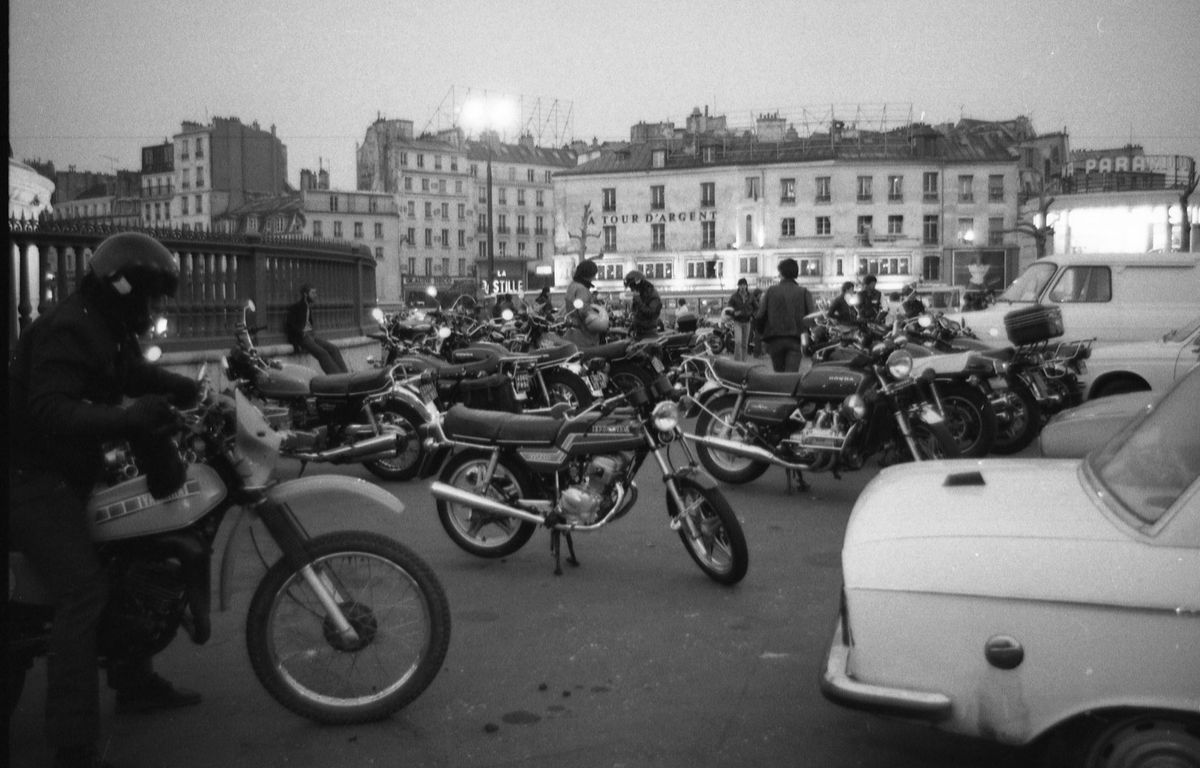 Paris : Une « putain d'ambiance »... Quand l'esprit motard régnait sur la Bastille