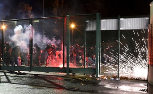 Des affrontements ont eu lieu entre la police et des supporteurs de Saint-Etienne, le 15 décembre 2017.