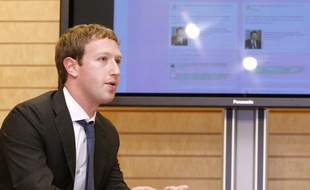 La direction du site communautaire sur internet Facebook pourrait faire le tour des investisseurs à partir de lundi, en vue d'une entrée en Bourse le 18 mai, indiquait mardi le Wall Street Journal dans son édition numérique.
