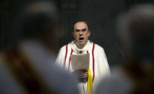 Le cardinal Barbarin sera jugé en avril à Lyon.