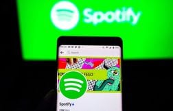 Des chansons générées par IA sur des comptes Spotify d’artistes décédés