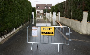 Les rues de communes proches de la Marnes ont été inondées
