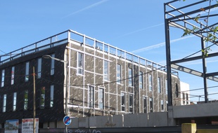 Le Bâtiment Cannes Postes construit à Lille Sud.