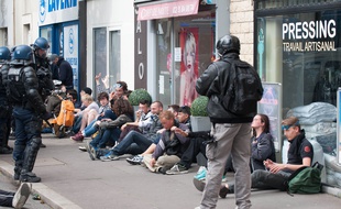 La police a procédé à 80 interpellations le 19 mai à Nantes.