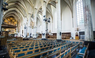 Le 23 juillet 2014 dans l'église St Joris, à Amersfoort aux Pays-Bas, préparée pour accueillir un service religieux à la mémoire des victimes du crash MH17 en Ukraine
