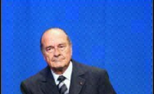 A deux mois et demi de la présidentielle, Jacques Chirac laisse entendre, pour la première fois, dans une interview à la télévision qu'il ne briguera pas de troisième mandat et qu'il se prépare "à servir la France d'une autre manière" après douze ans à l'Elysée.