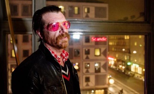Jesse Hughes, chanteur et guitariste du groupe "Eagles of Death Metal", lors d'une interview à l'AFP le 13 février 2016 à Stockholm