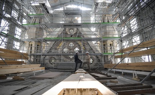 Travaux de réparation de la basilique Saint-Donatien, à Nantes.