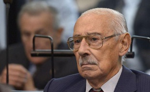 L'ancien dictateur argentin Jorge Videla, 87 ans, a fini ses jours dans la cellule où il purgeait une peine de prison à perpétuité pour les crimes commis par son régime militaire tyrannique de 1976 à 1981.