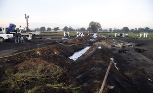 L'explosion d'un oléoduc au Mexique, qui a fait au moins 107 morts, a laissé un véritable cratère, le 19 janvier 2019.