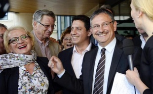 Le nouveau député du Lot-et-Garonne, l'UMP Jean-Louis Costes, qui a conquis dimanche l'ancien siège de Jérôme Cahuzac, a fait mardi son entrée à l'Assemblée nationale en interpellant le gouvernement sur les retraites agricoles.