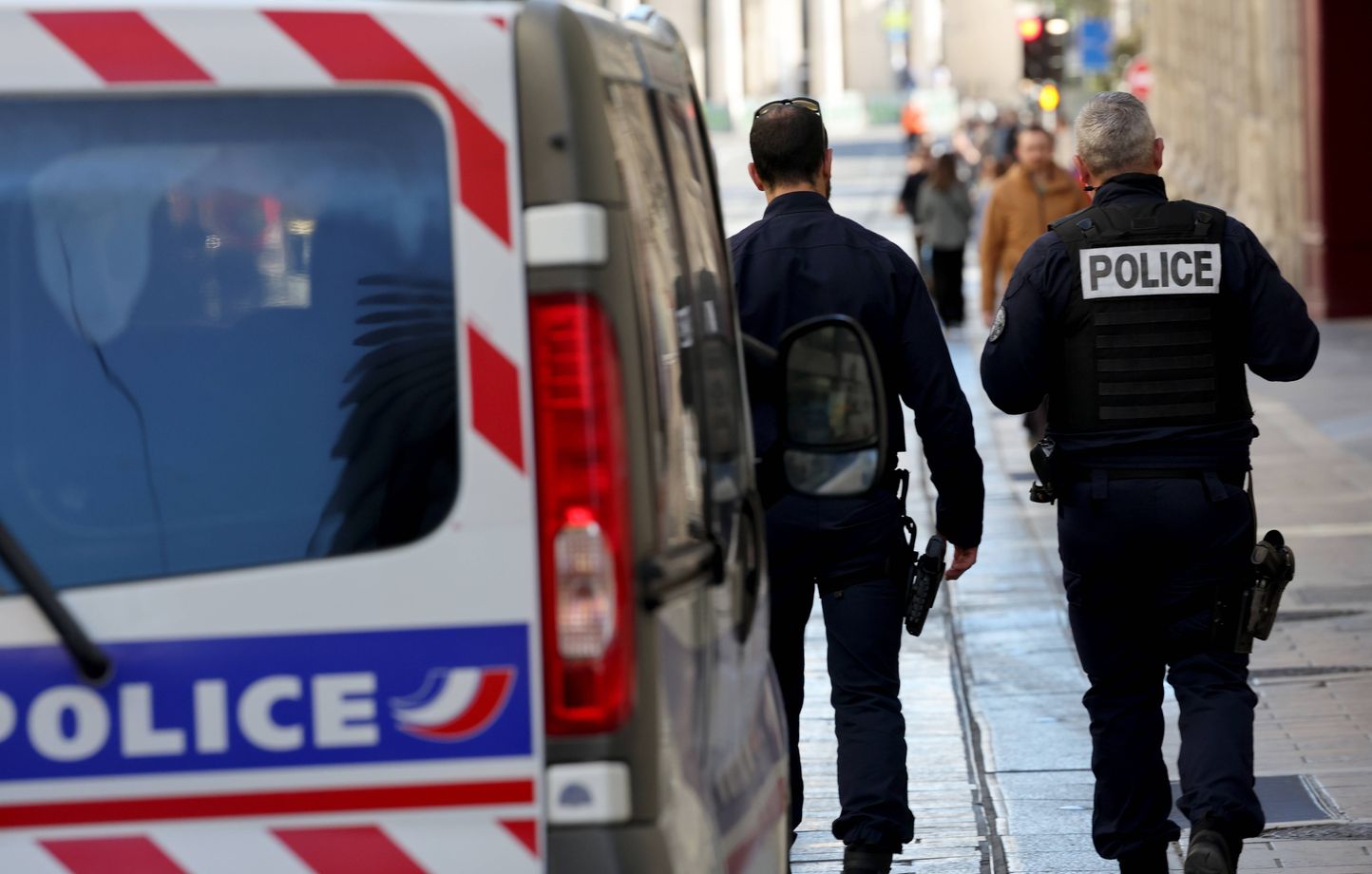 Un homme au volant d'un véhicule poursuivi par la police s'est encastré dimanche 28 juillet 2024 dans un camion stationné à Perpignan.