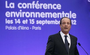 François Hollande lors de l'ouverture de la conférence environnementale, à Paris, le 14 septembre 2012.